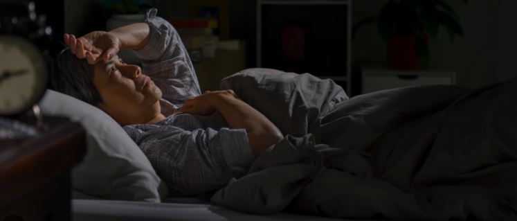 ¿Por Qué Me Despierto Varias Veces en la Noche?